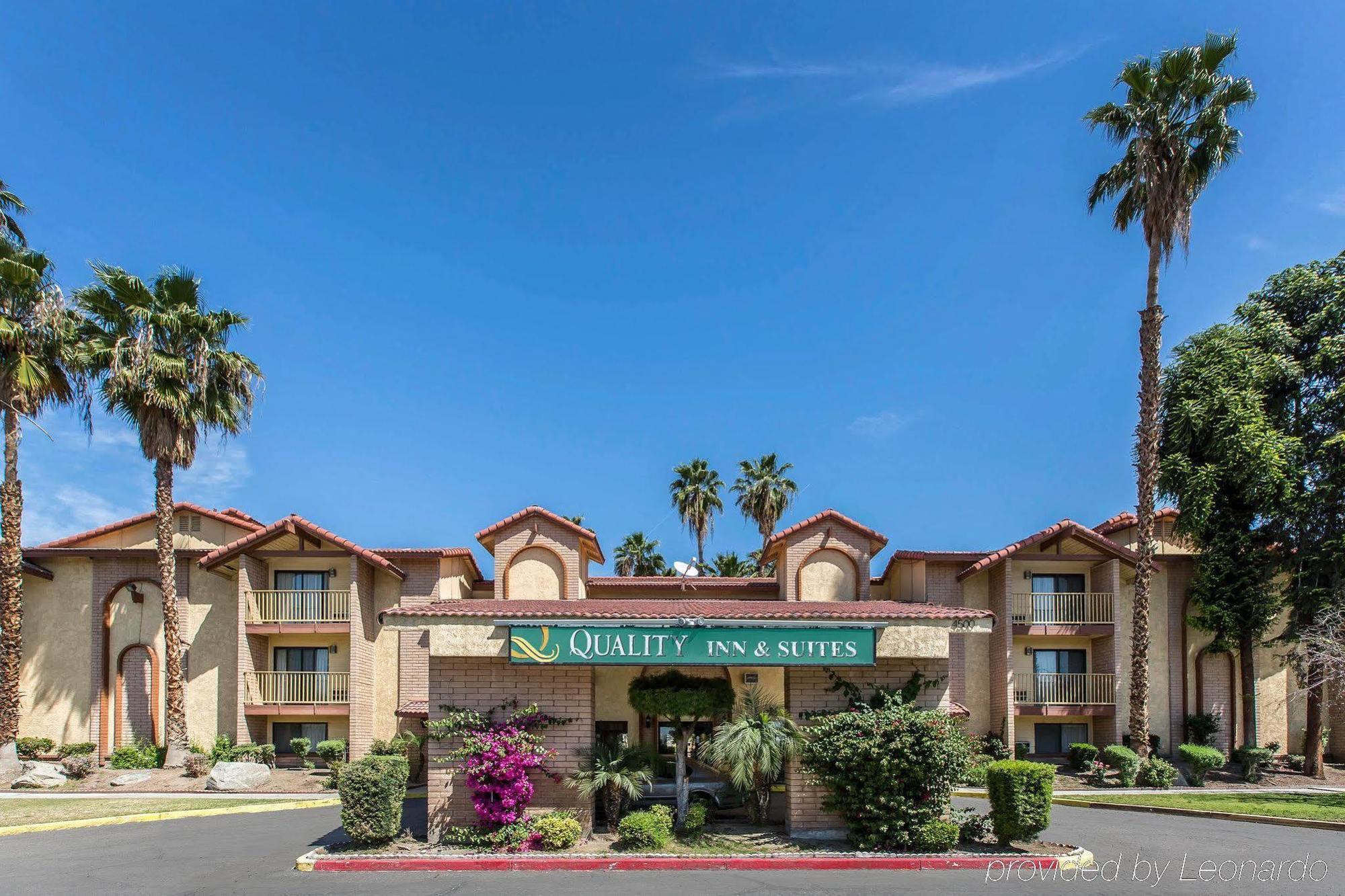 Quality Inn & Suites Bakersfield Exteriör bild