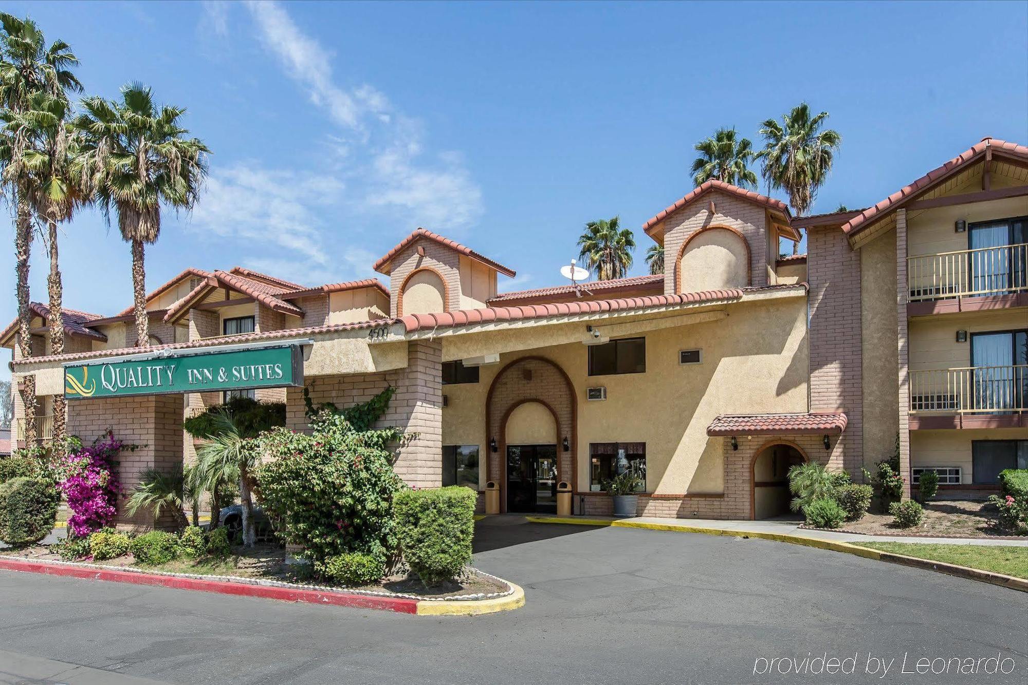 Quality Inn & Suites Bakersfield Exteriör bild