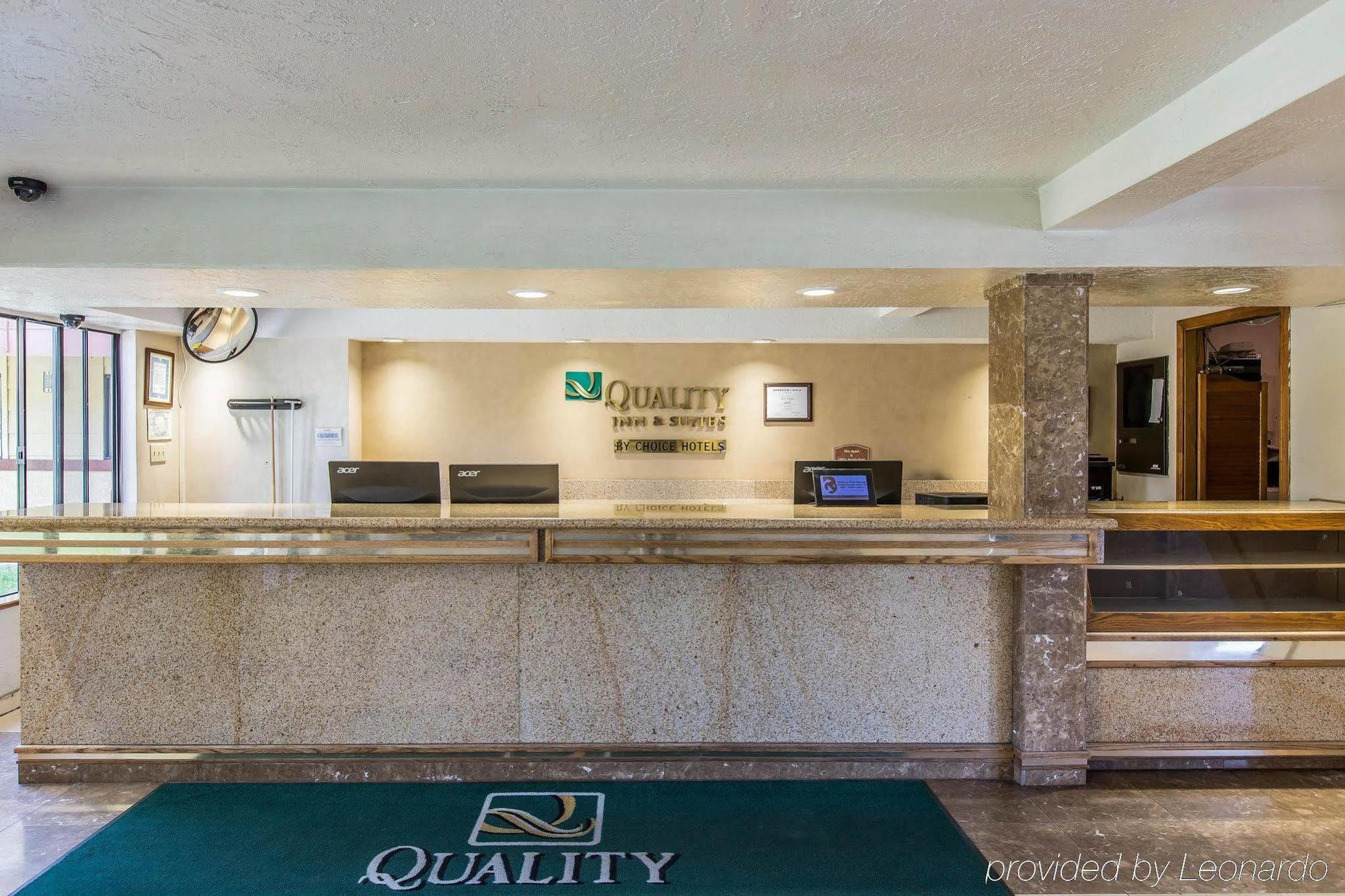 Quality Inn & Suites Bakersfield Exteriör bild